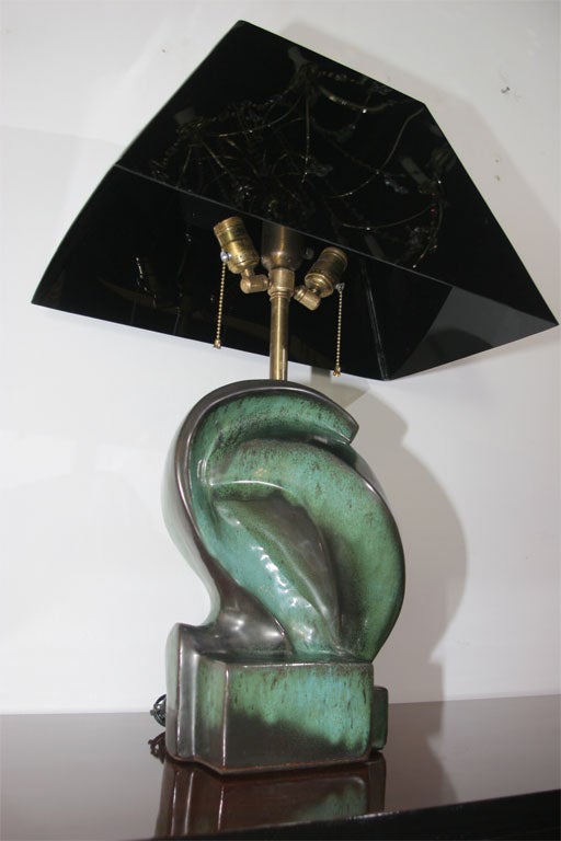 Abstract Ceramic Table Lamp In Excellent Condition For Sale In New York, NY
