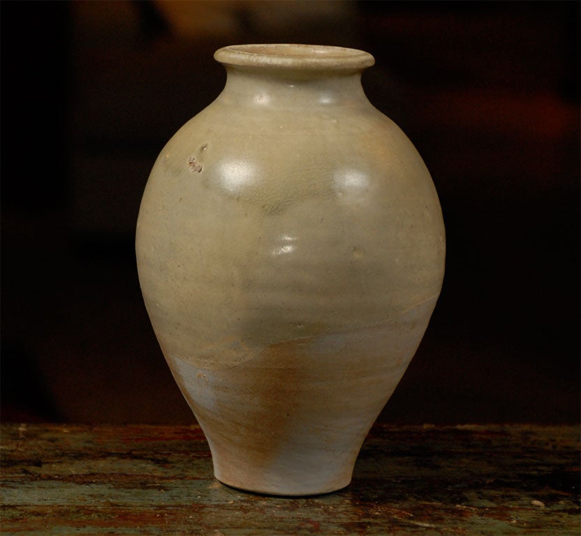 Tang Dynasty vase For Sale at 1stDibs