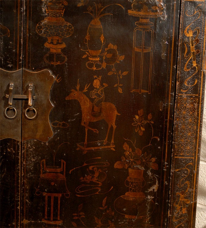 19th Century Shanxi Wedding Cabinet For Sale