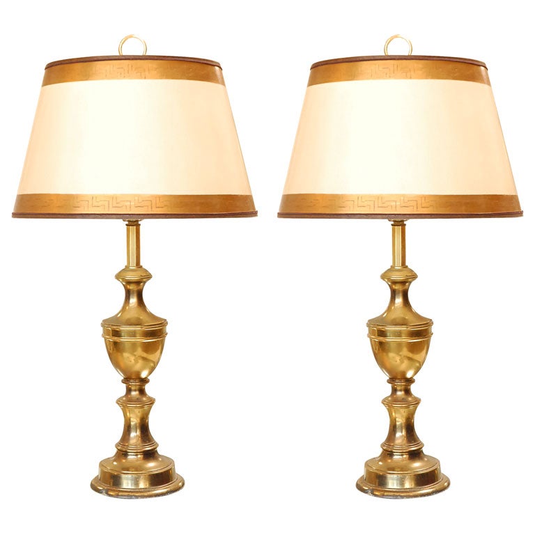 Pair of Traditional Brass Lamps For Sale