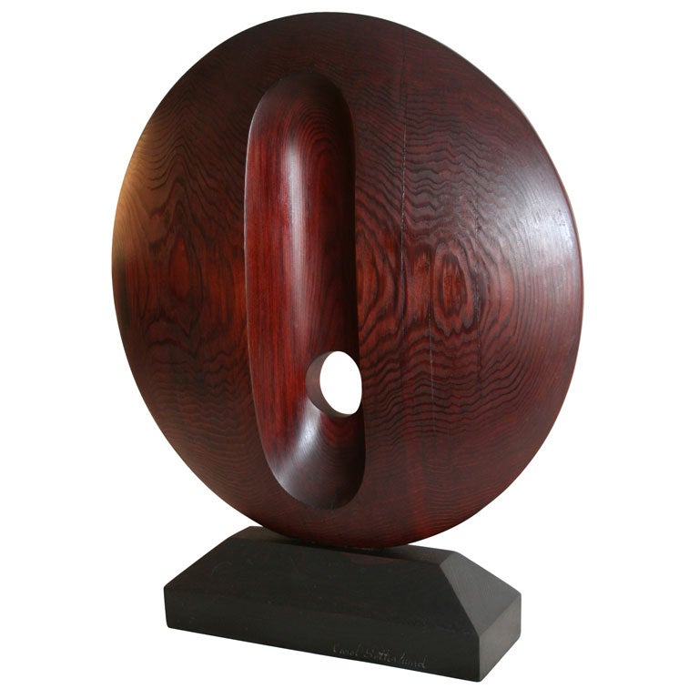 Massivholzskulptur der kalifornischen Künstlerin Carol Setterlund
