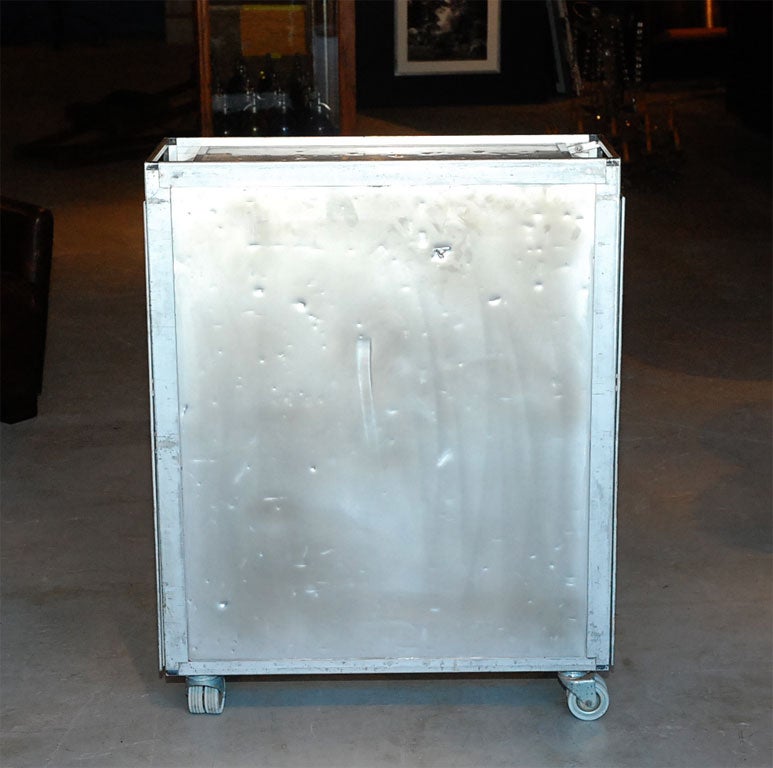 Airplane Galley Cart 1