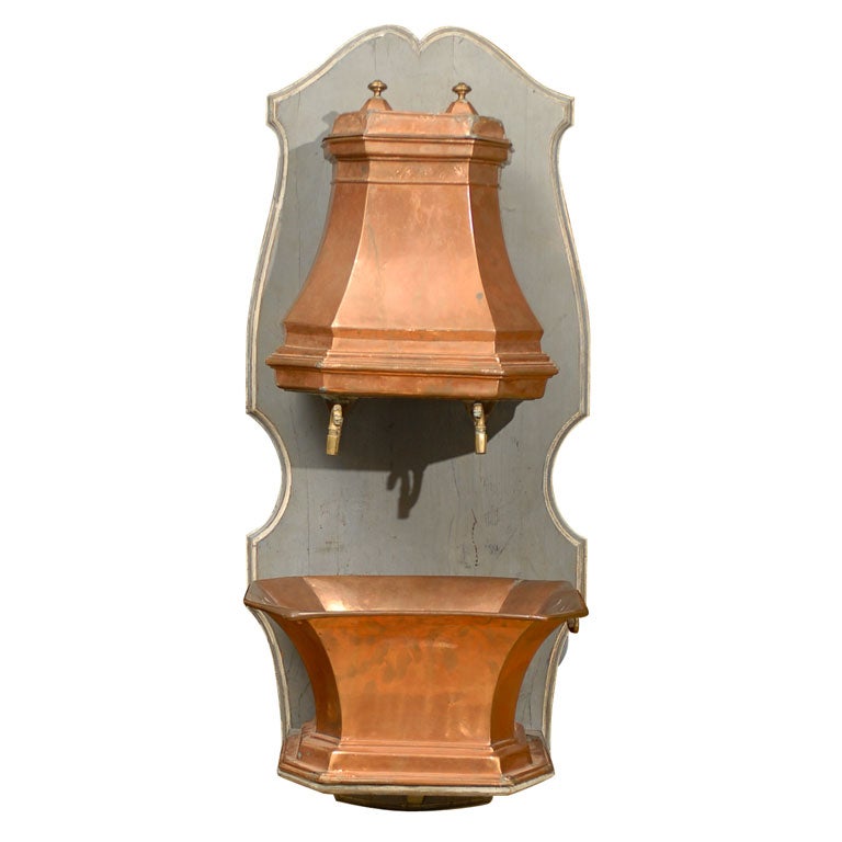 Late 18th/Early 19th Century Copper Octagonal Lavabo For Sale