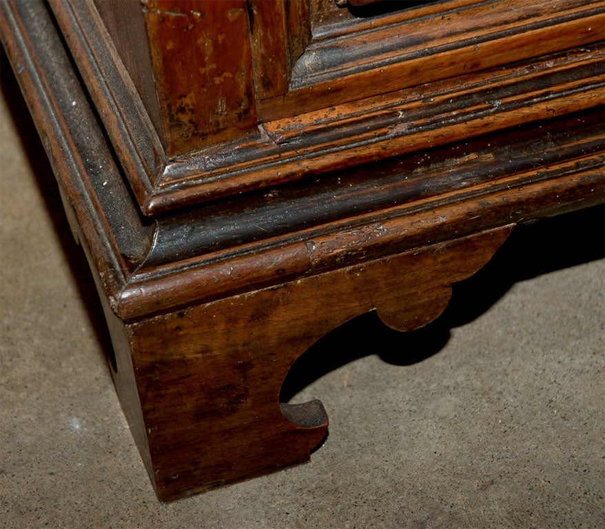 18th c., Tuscan Chest of Drawers In Fair Condition In Newport Beach, CA