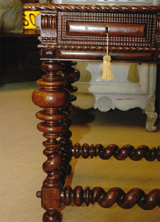 18th Century and Earlier Portuguese Rosewood Table with Three Drawers For Sale