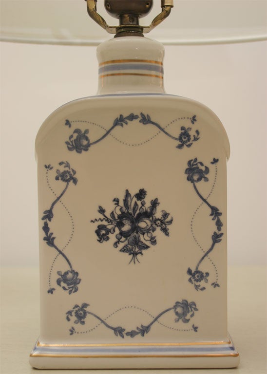 Pair of Blue and White China Lamps For Sale 1