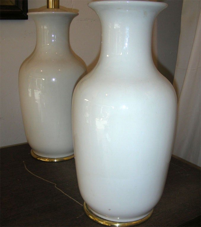 Two 1960s Lamps in White Porcelain For Sale 5