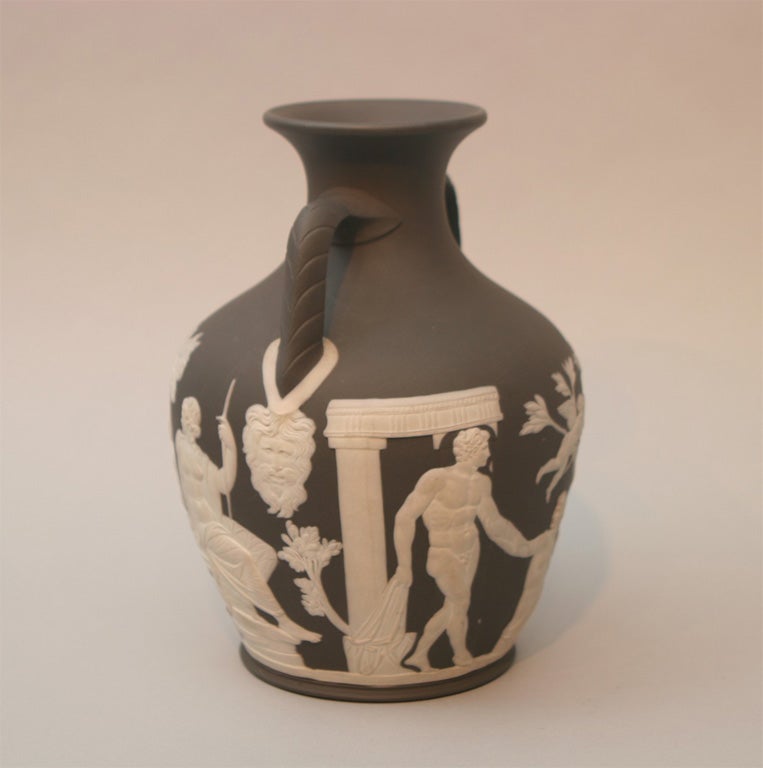Wedgwood Jasper Portland Vase 1