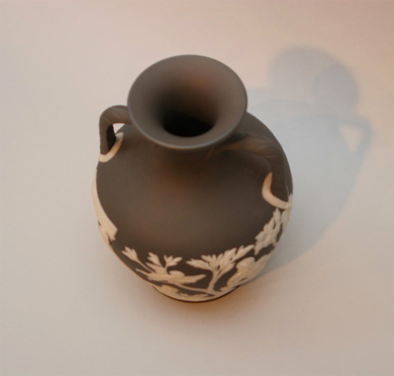 Wedgwood Jasper Portland Vase 2