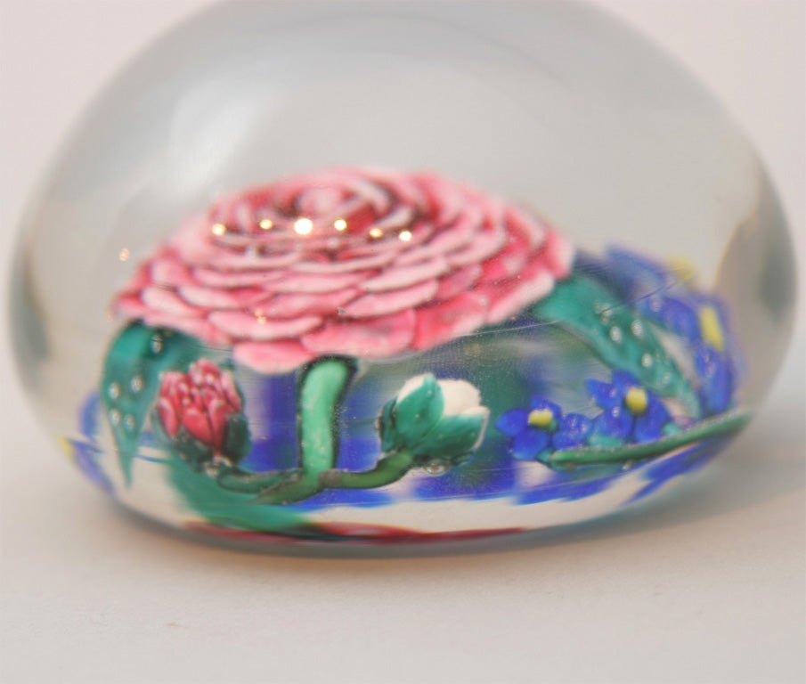 19th Century Important Mount Washington Glass Company Magnum Paperweight