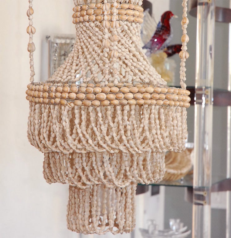 Seashell Chandelier In Good Condition For Sale In Los Angeles, CA
