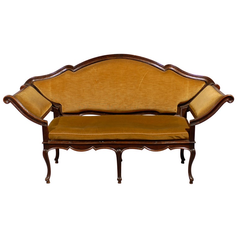 Mid 18th century Venetian Walnut Settee with Removable Back