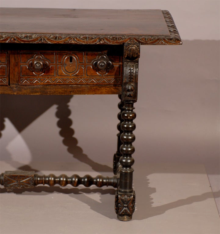 18th Century Spanish Library Table in Walnut with Carved Details For Sale 2