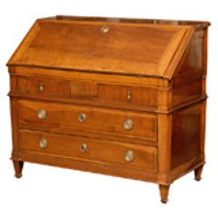 18th century Louis XVI Walnut Bureau, France 8