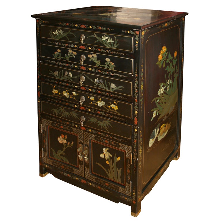Anglo Japanese Painted and Decorated Lacquer dresser For Sale