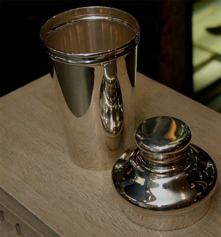 Great deco sterling Coctail shaker made by Tiffany