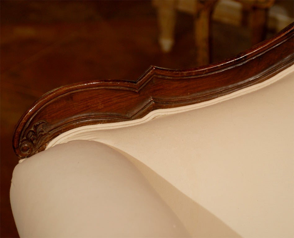 Italian Baroque Style 19th Century Walnut Upholstered Sofa from Piedmont 4
