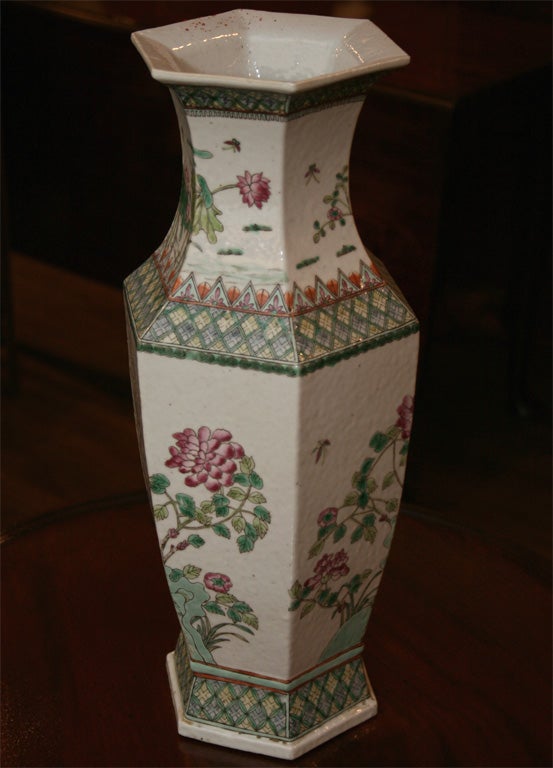 Chinese Octagonal Shaped Vase For Sale 4