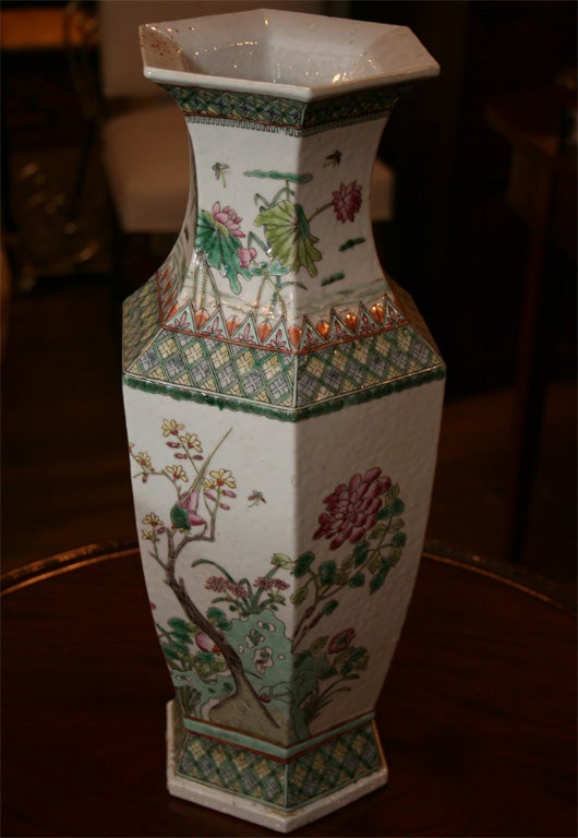 Chinese Octagonal Shaped Vase For Sale 5