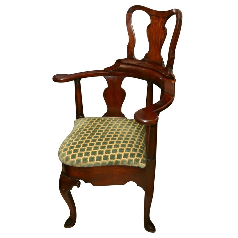 Feiner und seltener Queen Ann Corner Barber-Stuhl, 18. Jahrhundert im Angebot