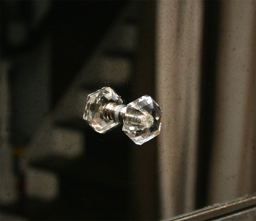 Semainier a specchio con finiture in argento In condizioni Nuovo in vendita a New York, NY