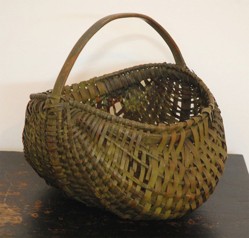 American 19TH C. ORIGINAL SAGE GREEN BUTTOCKS BASKET