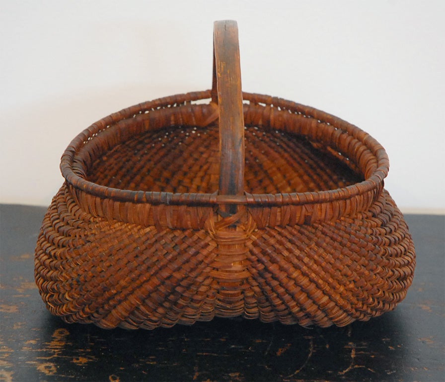 19TH C. RARE MINIATURE BUTTOCKS BASKET FROM PA. 4