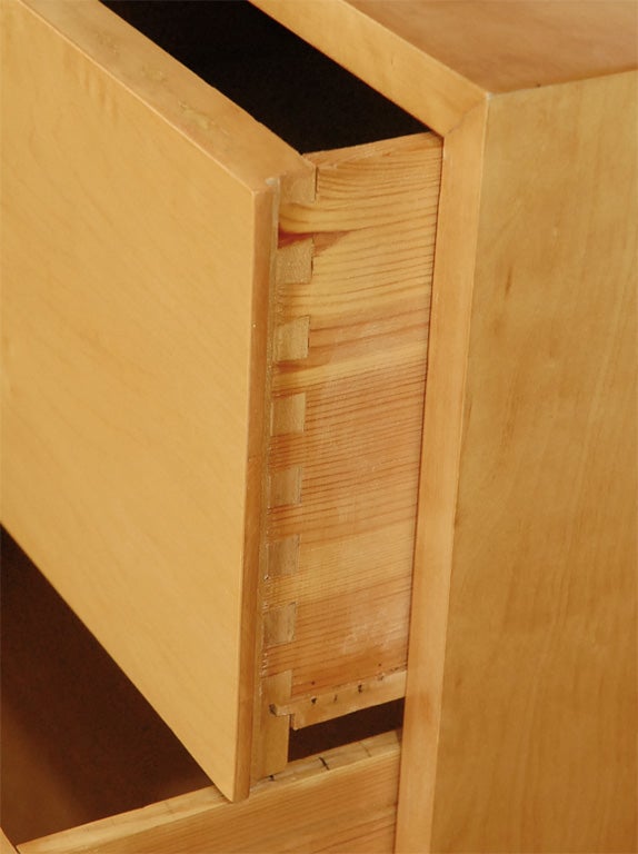 Alvar Aalto Dresser 4