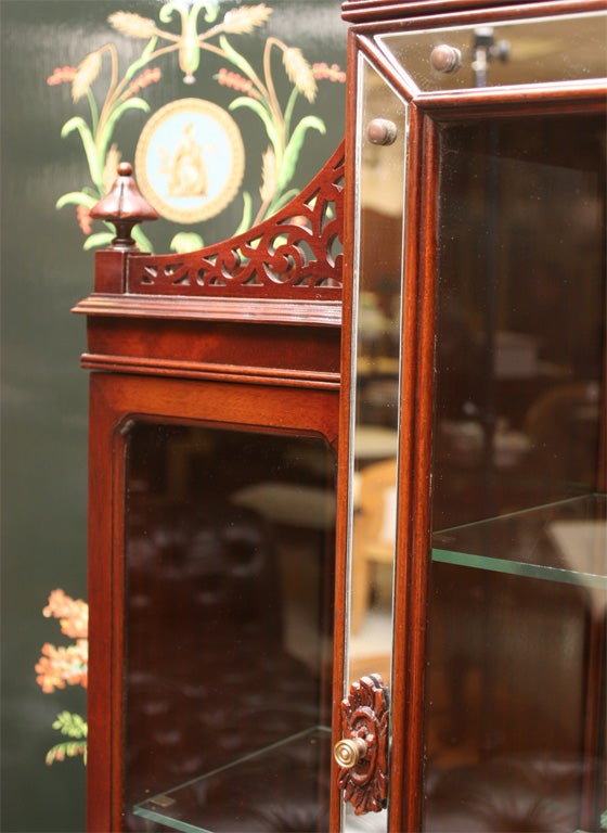 20th Century CHINESE CHIPPENDALE STYLE CURIO CABINET