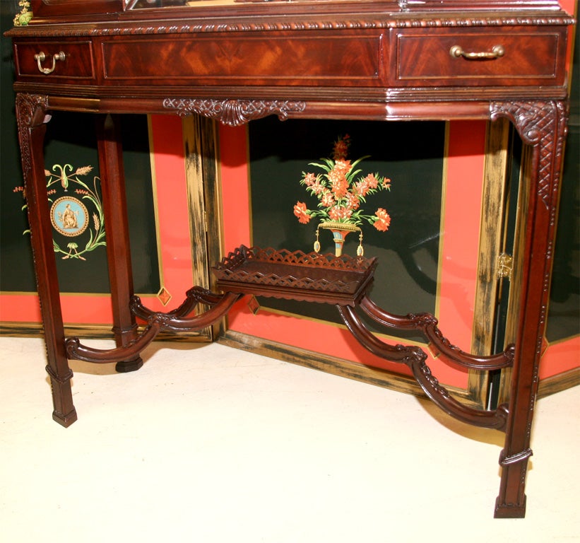 CHINESE CHIPPENDALE STYLE CURIO CABINET 1