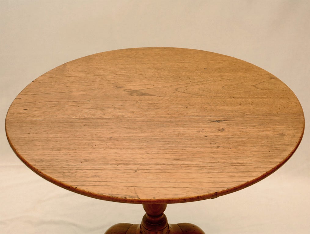 English Georgian  Mahogany Tilt Top Table For Sale