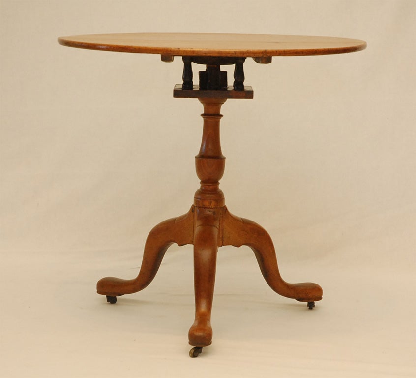 18th Century and Earlier Georgian  Mahogany Tilt Top Table For Sale