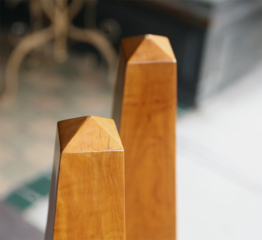 Pair of Olive Wood Obelisk In Excellent Condition In Hudson, NY
