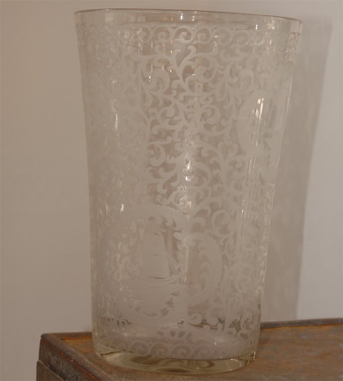 19th Century Glass Vase In Excellent Condition For Sale In San Francisco, CA