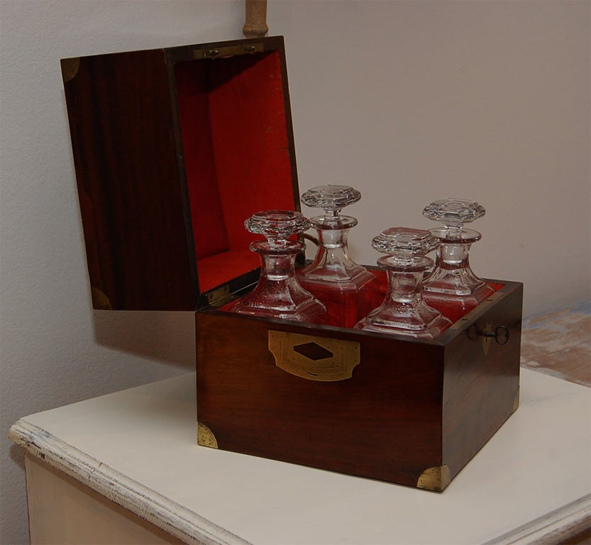 Early 19th Century Mahogany Campaign Traveling Decanter Box 1