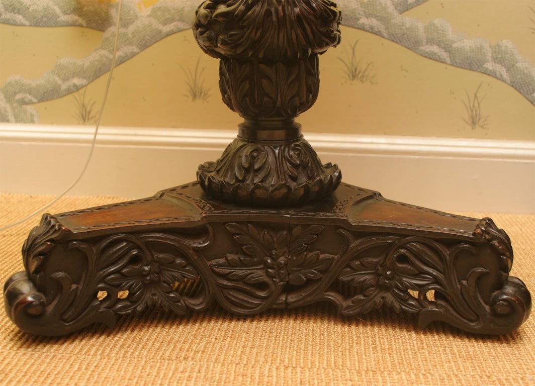 Hand-Carved Antique Anglo-Indian Finely Carved Padouk Circular Tilt-Top Table, circa 1840 For Sale