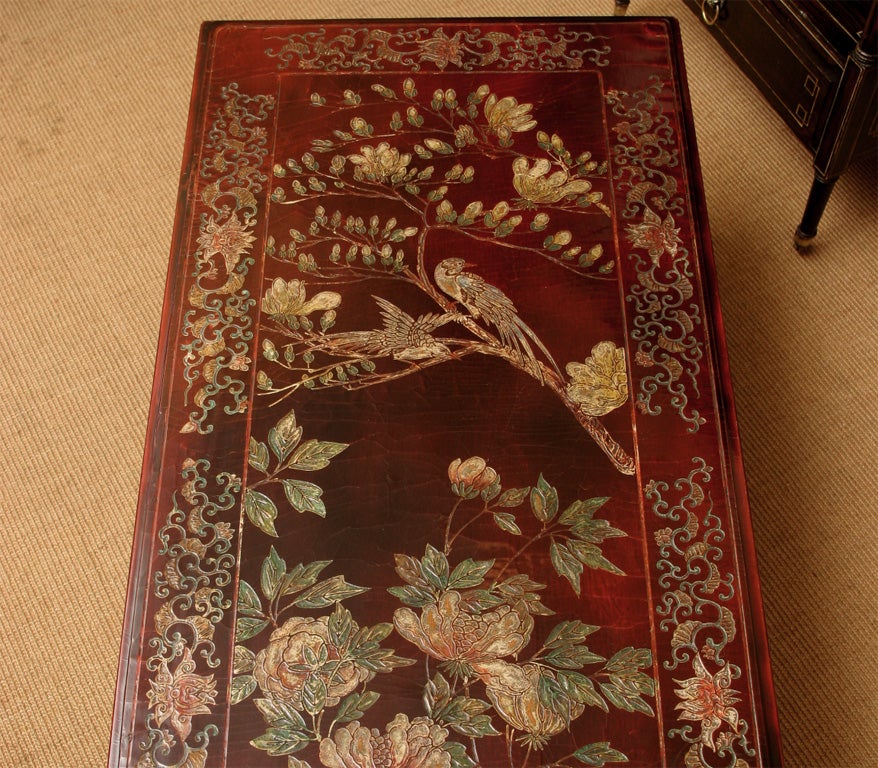 Chinese Antique Coromandel Polychrome Lacquer Low Table on Cabriole Legs, 19th Century