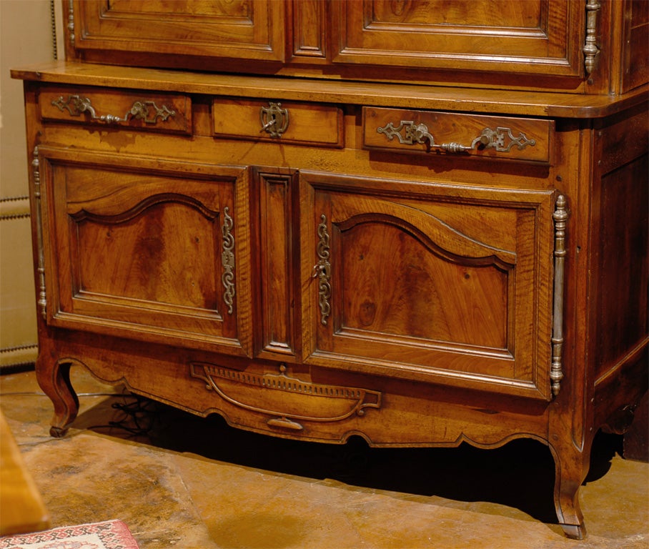 19th Century French Walnut Buffet a Deux Corps In Excellent Condition In Atlanta, GA