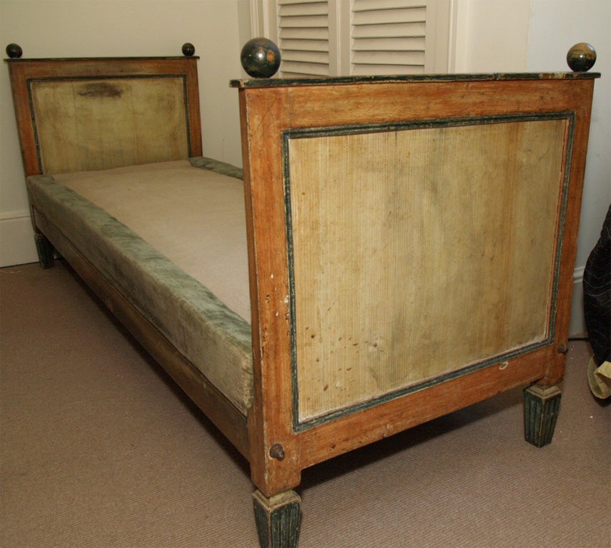 19th c French Directoire Style Daybed In Good Condition In New Orleans, LA