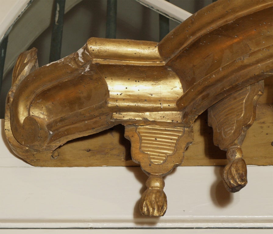 Carved Tuscan bed corona/