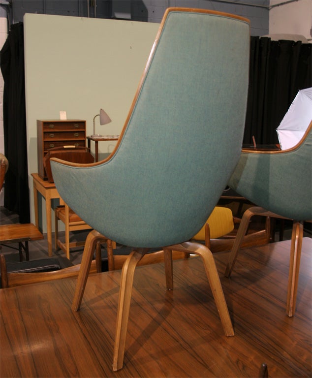 Beech Pair of Giraffe Chairs by Arne Jacobsen For Sale