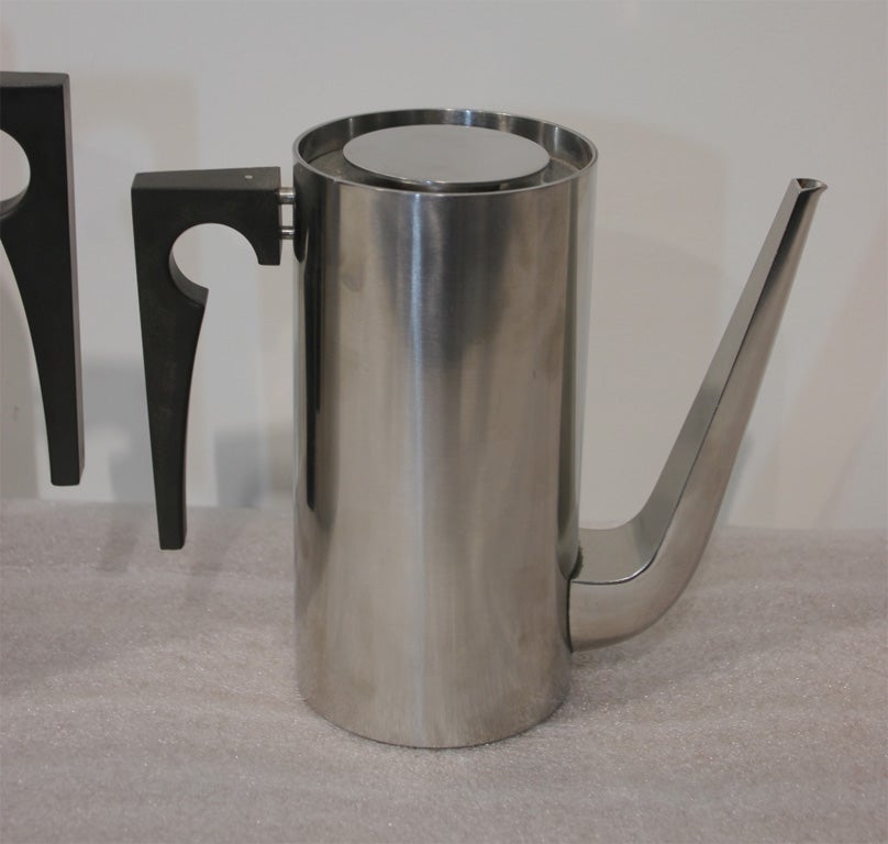 Cylinda Small & Large Coffee Pot 1