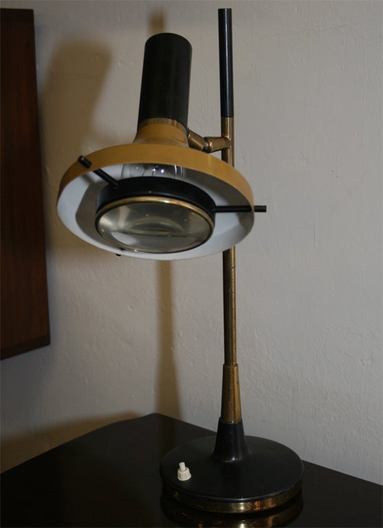 Hand-Crafted Lumi Desk Lamp Designed by Oscar Torlasco For Sale