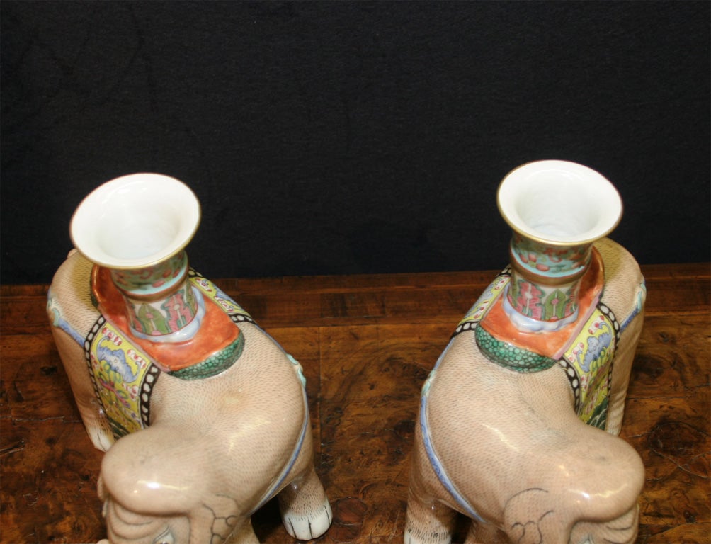 A Pair Of Chinese Export Porcelain Elephant-form Candle Holders 3