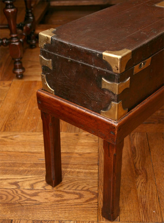 Leather & Brass Gun Case, England, c. 1875 (coffee table) 4