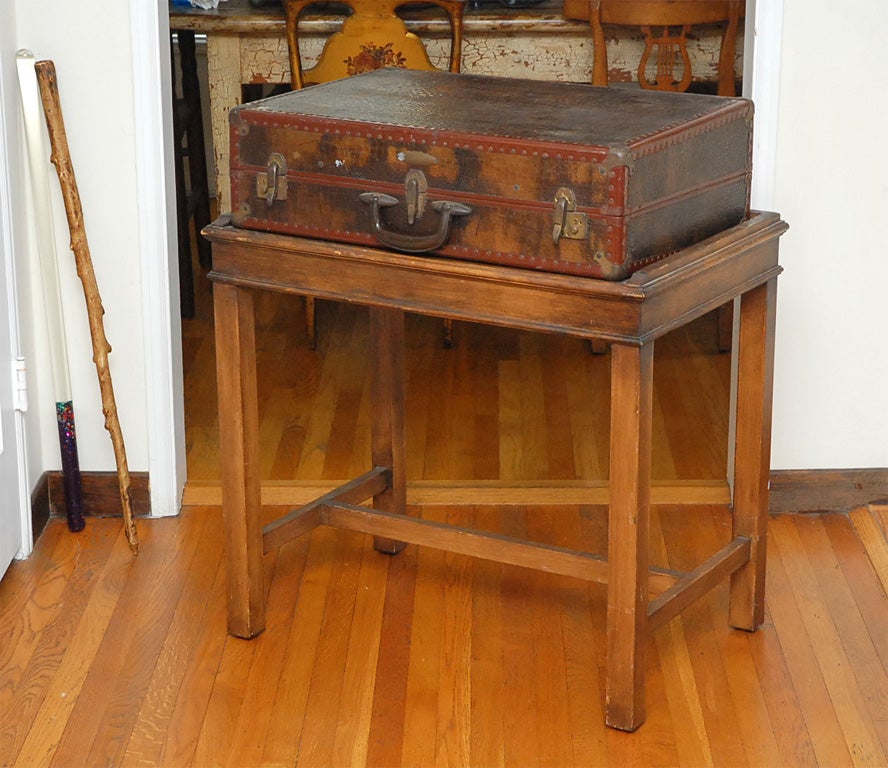 1950 Crocodile Look Samsonite Case with a Wood Stand