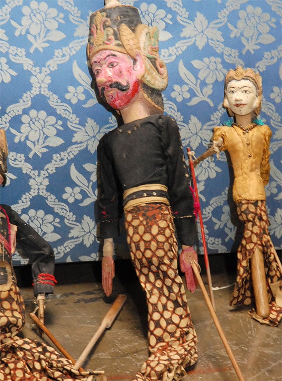 Antique set of seven Indonesian puppets For Sale 3