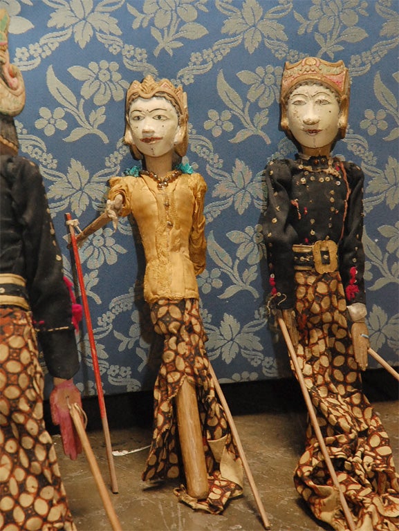 Antique set of seven Indonesian puppets For Sale 4