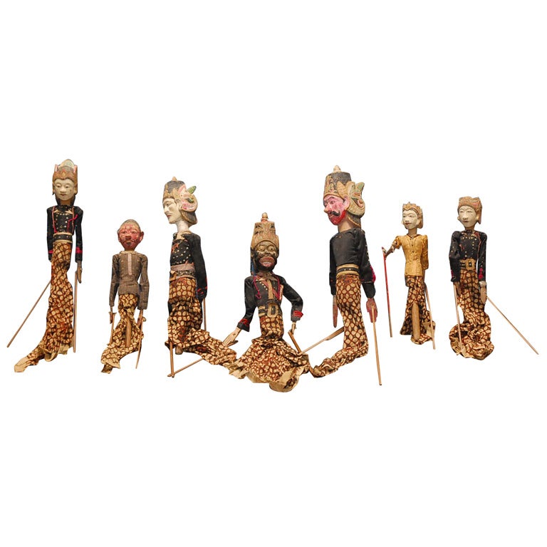 Antique set of seven Indonesian puppets For Sale