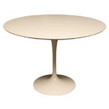 Classic Saarinen Tulip Table Knoll